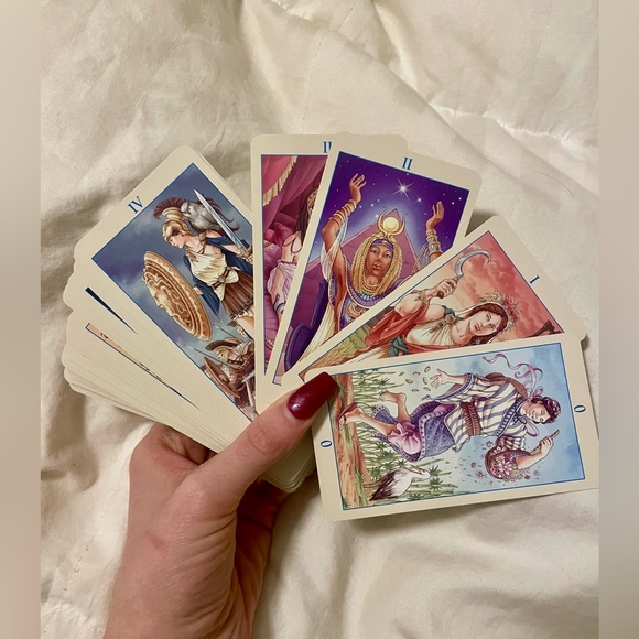 Universal goddess tarot - Picture 3 of 7